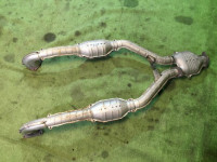 ท่อร่วมไอเสีย SUBARU LANCASTER OEM 44101AE040 44101AE050 BHE 2002 EZ30