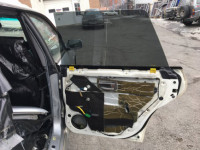 右后门 SUBARU LANCASTER OEM 60400AE420 BHE 2002 white pearl 07C
