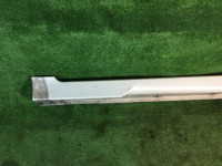 左サイドシル SUBARU LANCASTER OEM 91111AE090YF BHE 2002 white pearl 07C