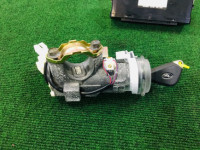 ชุดล็อกพร้อมกุญแจ SUBARU OUTBACK OEM 57491AG700 57491AG701 BP9 2005 gold 39J