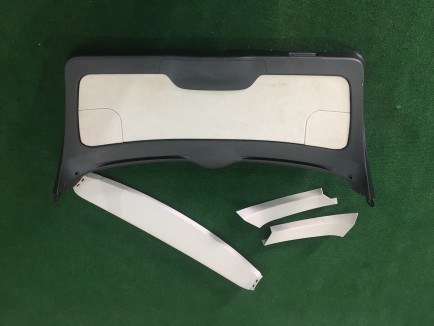 แผงบุประตูท้าย 94320AG000WA 94310AG000OR 94330AG000OR 94330AG010OR SUBARU OUTBACK