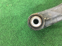 右フロントロアアーム SUBARU OUTBACK OEM 20202AG080 20202AG081 BP9 2005 EJ253
