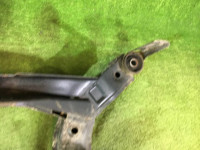Travessa задняя SUBARU LANCASTER OEM 20152AE000 20152AE001 BH9 1998 EJ254
