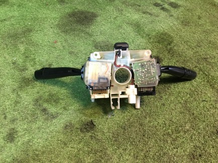 Steering column switch assembly SUBARU LANCASTER OEM 83111AE020 BH9 1998 EJ254