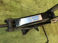 Jack SUBARU LANCASTER OEM 97030AC061 BH9 1998