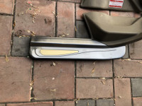Embellecedores de faldón SUBARU LANCASTER OEM 94060AE010GE 94060AE000GE  94061AE000GE  94061AE010GE BH9 1998 Beige 8L5