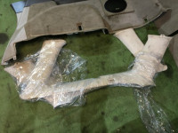 后备箱饰板 SUBARU LANCASTER OEM 94015AE020GF 94015AE030GF 94047AE020AD 94047AE030AD BH9 1998 Beige 8L5