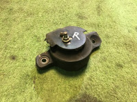 ยางแท่นเครื่องขวา 41022AE020 41022AE021 SUBARU LANCASTER