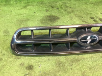 Rejilla del radiador SUBARU LANCASTER OEM 91121AE020 BH9 1998 Beige 8L5