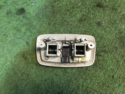 ไฟเพดานหน้า SUBARU LANCASTER OEM 84621AE000GF 84621AE001GF BH9 1998 EJ254