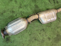 中間マフラー SUBARU LANCASTER OEM 44200AE050 44200AE051 BH9 1998 EJ254