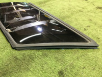 Стекло багажника правое SUBARU LANCASTER OEM 65210AE000NB 65210AE001NB BH9 1998