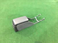 ช่องเก็บของและที่วางแขน 92111AE010AC SUBARU LANCASTER