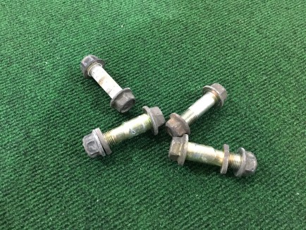 น็อตปรับศูนย์ล้อหน้า 20540AA090 20540AA100 20550AA010 SUBARU LANCASTER