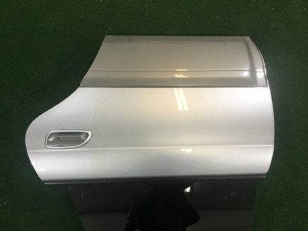 左后门 SUBARU LANCASTER OEM 60400AE430 BH9 2001 Silver 1U2