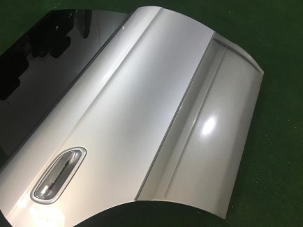 Puerta trasera derecha SUBARU LANCASTER OEM 60400AE420 BH9 2001 Silver 1U2