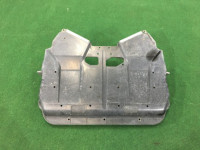 แผ่นกันใต้เครื่อง 56410AE100 56410AE101 SUBARU LANCASTER
