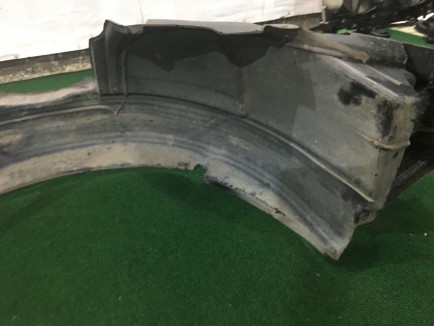 Guarda-pó dianteiro esquerdo SUBARU LANCASTER OEM 59110AE030 BH9 2001 Silver 1U2