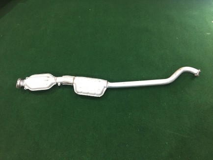 ท่อไอเสียท่อนกลาง 44200AE050 44200AE051 SUBARU LANCASTER