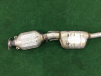 Средняя часть глушителя SUBARU LEGACY OEM 44200AE050 44200AE051 BH9 2001 EJ254