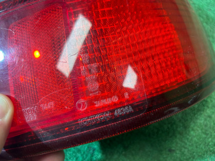 Right tail light SUBARU LEGACY OEM 84201AE001 BH9 2001