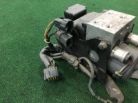 ABS unit SUBARU LANCASTER OEM 27539AE001 BHE 2000 EZ30