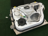 右リアドア SUBARU LANCASTER OEM 60400AE420 BHE 2000 white / grey 0U4