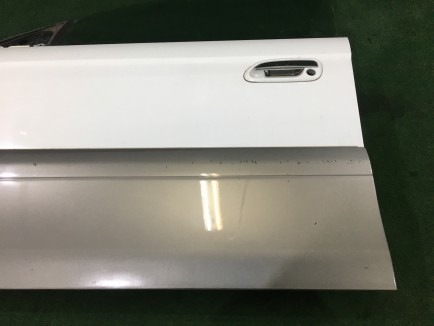 左フロントドア SUBARU LANCASTER OEM 60009AE050 60009AE070 BHE 2000 white / grey 0U4