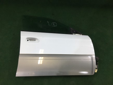 ประตูหน้าขวา 60009AE040 60009AE060 SUBARU LANCASTER
