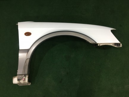 右フロントフェンダー SUBARU LANCASTER OEM 57120AE021 BHE 2000 white / grey 0U4