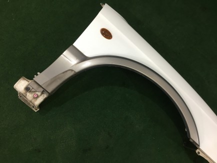 右フロントフェンダー SUBARU LANCASTER OEM 57120AE021 BHE 2000 white / grey 0U4