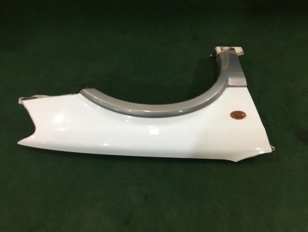 右フロントフェンダー SUBARU LANCASTER OEM 57120AE021 BHE 2000 white / grey 0U4