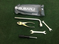 ชุดเครื่องมือ 97010AA020 97010AA010 SUBARU LANCASTER