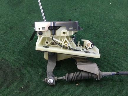 Automatic gear selector SUBARU LANCASTER OEM 35150FC000 35111AE001 BHE 2000