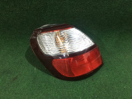 Piloto trasero izquierdo 84201AE091 SUBARU LANCASTER