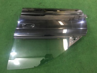 Puerta delantera izquierda SUBARU LEGACY B4 OEM 60009AE010 60009AE030 BE5 2001 Black 47A