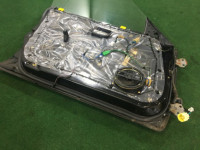 Puerta delantera izquierda SUBARU LEGACY B4 OEM 60009AE010 60009AE030 BE5 2001 Black 47A