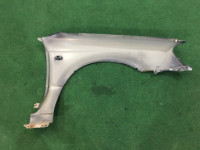 左フロントフェンダー SUBARU LEGACY B4 OEM 57120AE011 BE5 2001 Black 47A