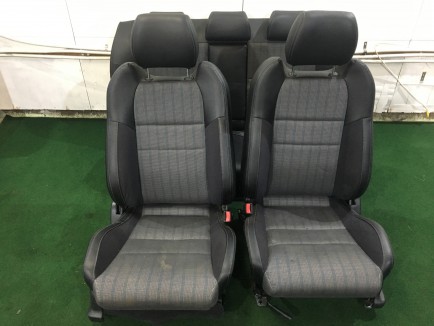 Комплект сидений SUBARU LEGACY B4 OEM 64010AE361ML 64010AE370ML 64230AE040ML 64230AE070ML BE5 2001 Black 47A