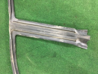 Borracha da porta esquerda SUBARU LEGACY B4 OEM 63521AE010 BE5 2001 Black 47A