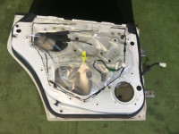 Porta traseira esquerda SUBARU LEGACY OEM 60409AG0109P 60409AG0119P BP5 2004 white pearl 36J