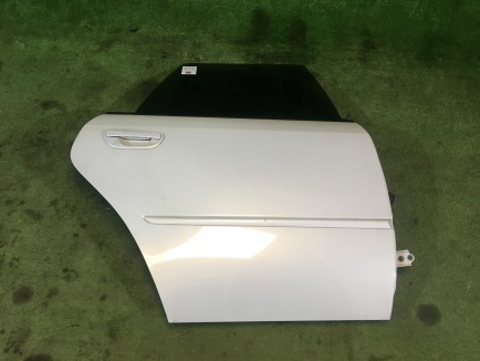 Дверь задняя правая 60409AG0009P 60409AG0019P SUBARU LEGACY