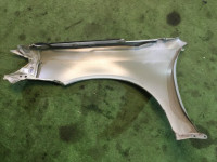 右フロントフェンダー SUBARU LEGACY OEM 57110AG0009P BP5 2004 white pearl 36J