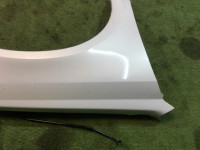 右フロントフェンダー SUBARU LEGACY OEM 57110AG0009P BP5 2004 white pearl 36J