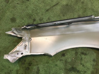 右フロントフェンダー SUBARU LEGACY OEM 57110AG0009P BP5 2004 white pearl 36J