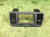 กรอบจอมอนิเตอร์ 66060AG060 SUBARU LEGACY