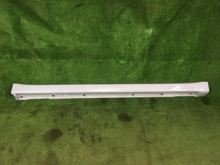 ชายบันไดขวา SUBARU LEGACY OEM 96051AG000WZ BP5 2004 white pearl 36J