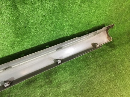 ชายบันไดขวา SUBARU LEGACY OEM 96051AG000WZ BP5 2004 white pearl 36J