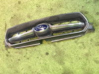 Radiator grille SUBARU LEGACY OEM 91121AG010 BP5 2004 white pearl 36J