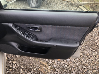 SUBARU LEGACY BE5 2000